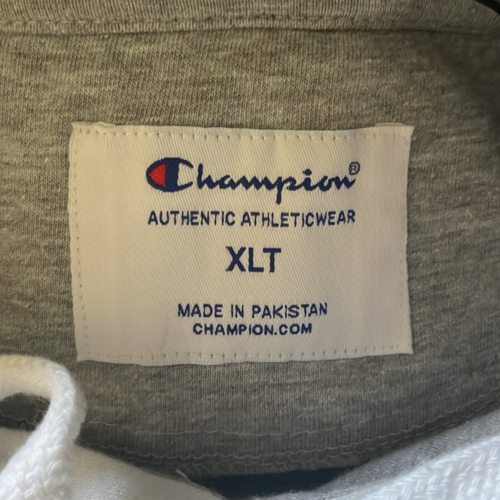 Champion Essential White Pullover - image 3